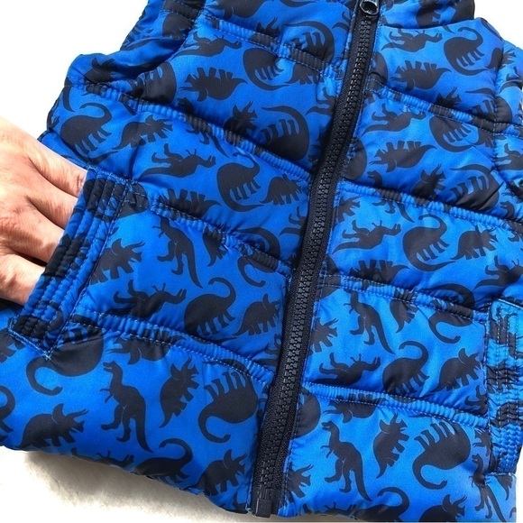 ⭐️ 5 for $25 Little Rebel Athletic Blue Black Dinosaur Puffer Vest 9-12 - Picture 3 of 10